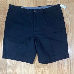 NWT Amazon Essentials black chino shorts men’s flat front